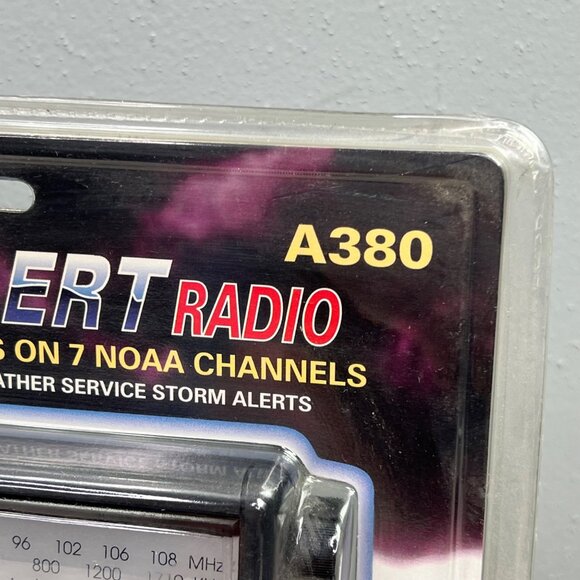 GPX Weather Radio AM FM Storm Alert A380 NOAA Channel Battery & AC Power NIP - Picture 3 of 5